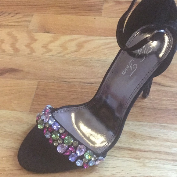 NEW Black Jeweled Sandals - Picture 4 of 6
